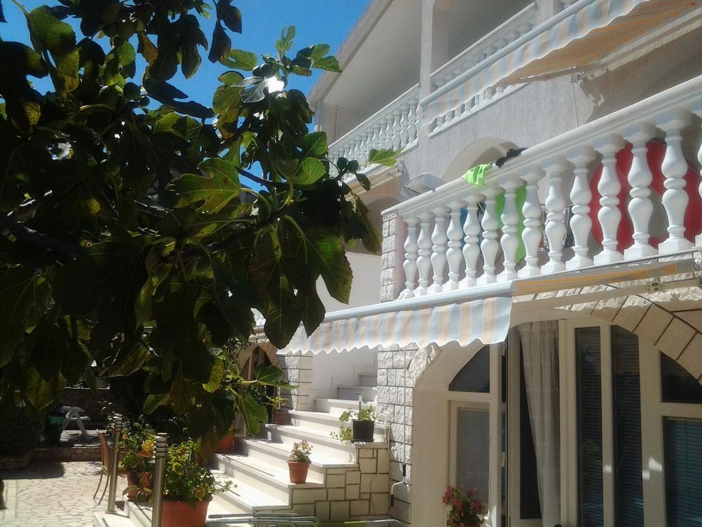Rora * Rogoznica (Sibenik-Knin)